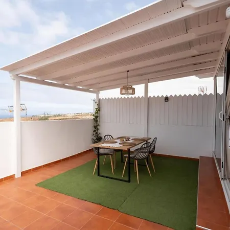 ático Con Barbacoa Y Terraza *
